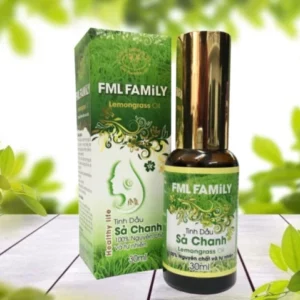 Ảnh tư liệu chai tinh dầu Sả chanh FML FAMILY 30 ml cùng hộp xanh trắng